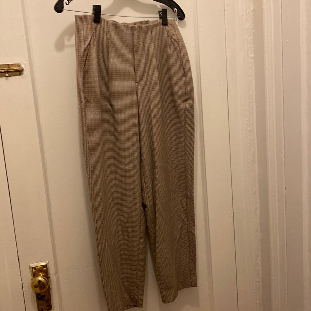 Plaid pleated pants